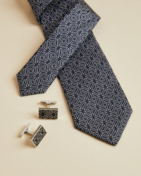 <P>Cufflink And Tie Giftset</P>